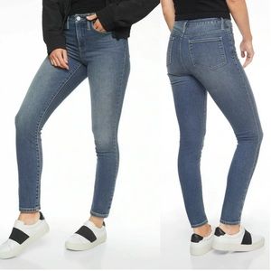 Athleta Sculptek Jeans Size 2 Athleisure Jeggings Stretch Denim Skinny